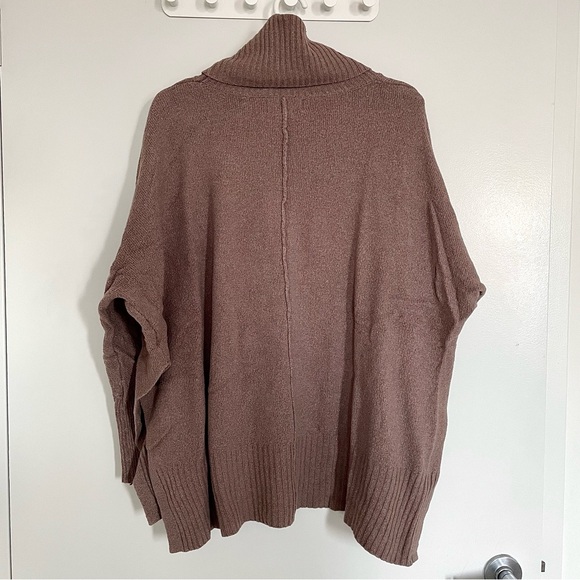 JESSICA SIMPSON women's turtleneck sweater - Picture 2 of 8